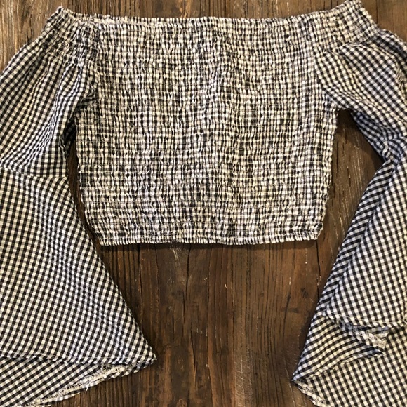 Crop top - Picture 2 of 3